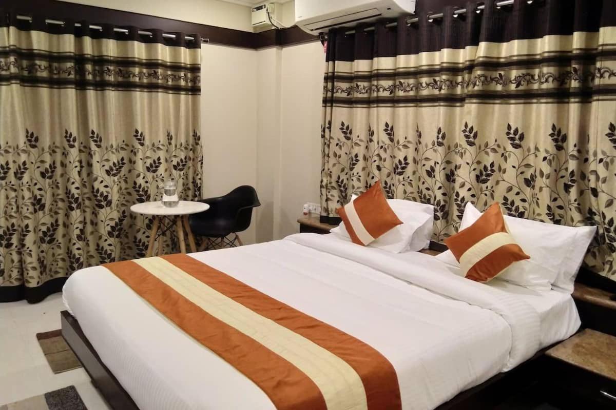 S R Plaza At Delhi Airport Hotel New Delhi Exterior foto