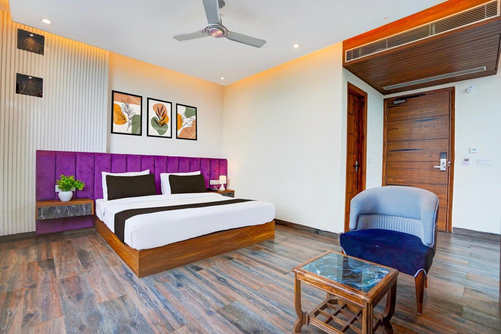 S R Plaza At Delhi Airport Hotel New Delhi Exterior foto